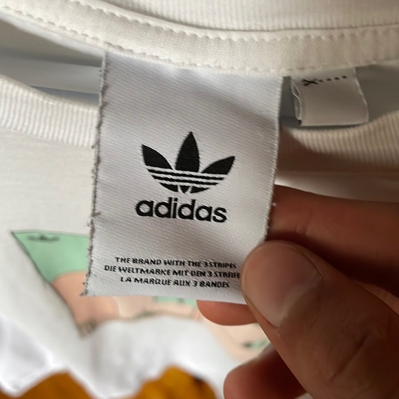 Adidas graphic tee - Picture 2 of 3